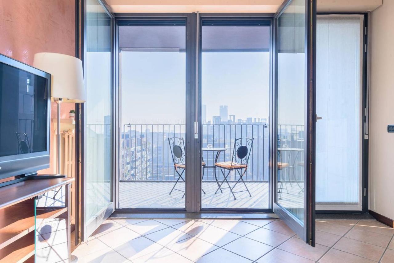 Ferienwohnung Fiera Milanocity View With Terrace Next To Shopping Mall Exterior foto